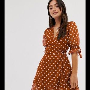 Heart print mini-wrap dress